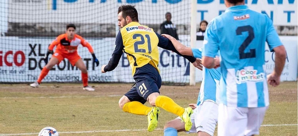 Foto di Alessandro Eccel Disastro Trento e De Paola ora rischia, Bertoldi segna e il Levico va